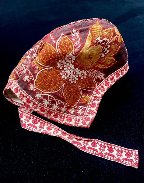 Antique Dutch Traditional Costume Block Print Chintz Child’s Bonnet: C19th Marken, Holland