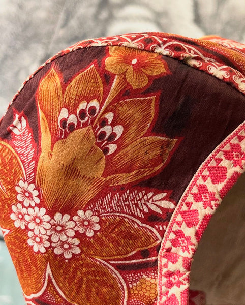 Antique Dutch Traditional Costume Block Print Chintz Child’s Bonnet: C19th Marken, Holland