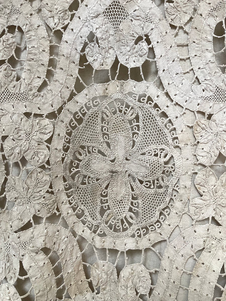 Early Antique Milanese Tape Lace Panel Handmade Collectable Italian Antique Lace: C18th Century, Milan, Italy