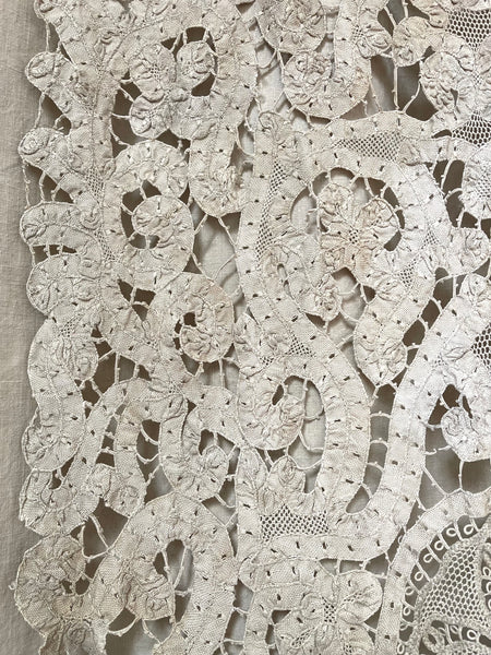 Early Antique Milanese Tape Lace Panel Handmade Collectable Italian Antique Lace: C18th Century, Milan, Italy