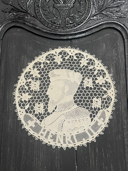 Antique Figurative Bobbin Lace Roundels Kings France: Late C18th Early C19th, Italy