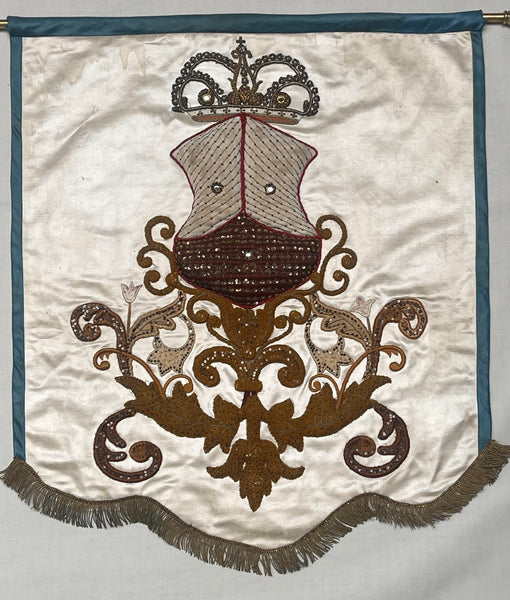 Antique Zardozi Embroidered & Stumpwork Heraldic Banner: C19th India