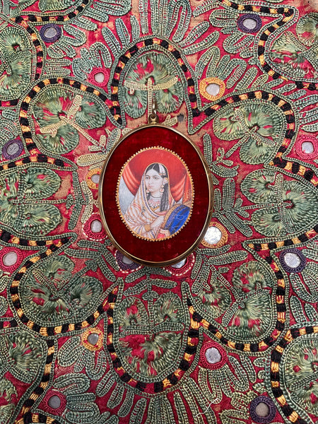 Antique Anglo-Indian Mogul Miniature Painting, Mumtaz Mahal: c.1840