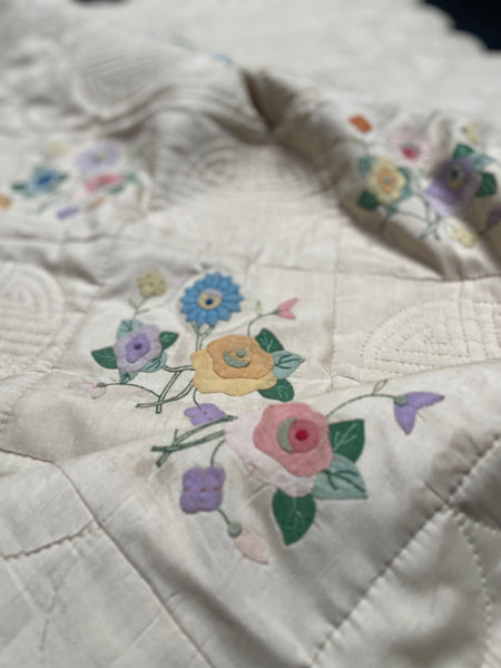 Pretty Handmade Silk Quilt with Appliquéd Floral Motifs: C1930 China for Export to Europe