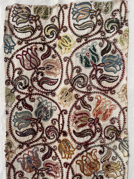 Antique Arts and Crafts Crewelwork Embroidery Jacobean Revival: C20th Europe