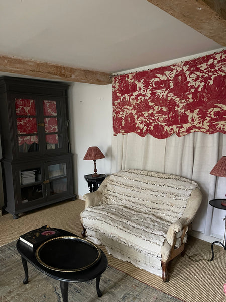 Antique Quilted Toile de Jouy Pelmet: C18th  Jean-Pierre Meillier et Cie in Beautriran