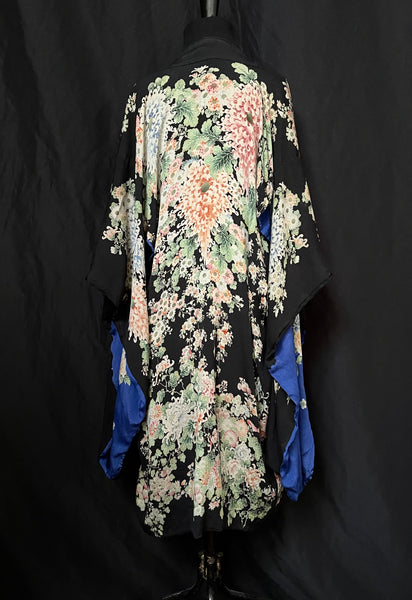 Reversible Hand Painted Silk Kimono with Flowers: C1920 Japan for export