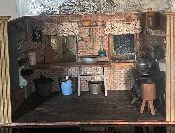Antique German Folk Art Dolls House Box Kitchen Diarama: C18th Germany