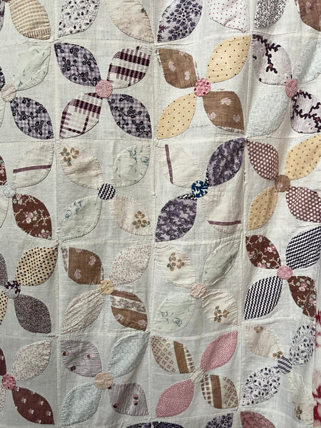 Antique Handmade ‘Orange Peel’ Patchwork Quilt: C19th England