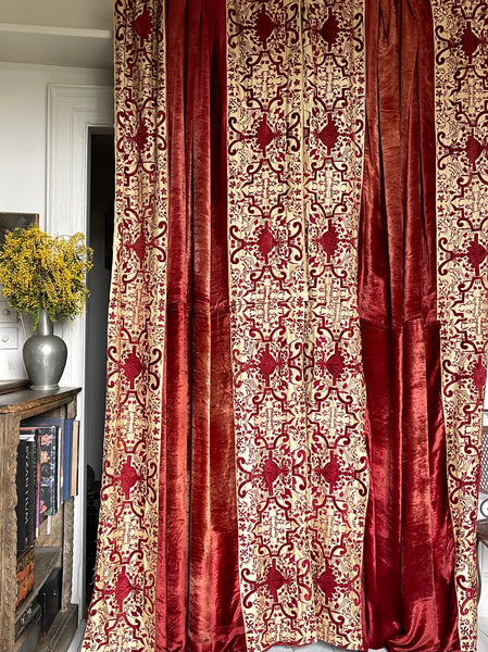 Antique Silk Velvet Panel with Chinoiserie Appliqué & Embroidered Borders: C1920 Britain