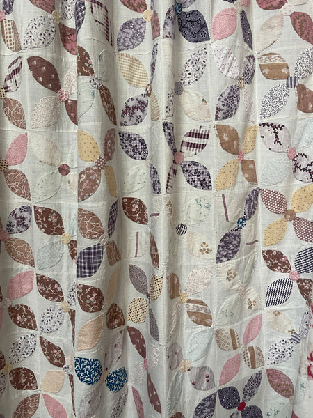 Antique Handmade ‘Orange Peel’ Patchwork Quilt: C19th England
