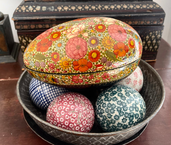 Hand Painted Antique Box Egg Shaped: C20th Kashmir, India