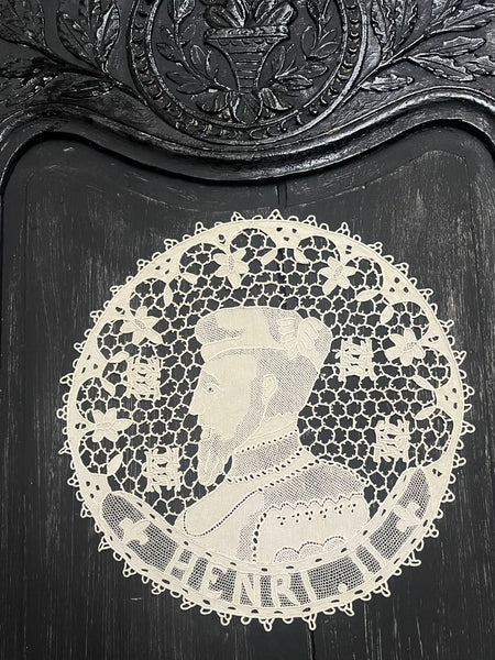 Antique Figurative Bobbin Lace Roundels Kings France: Late C18th Early C19th, Italy