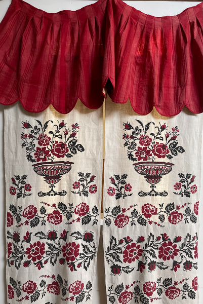 French Pink and Red Striped Ticking Pelmet with Chintz Border: C19th France