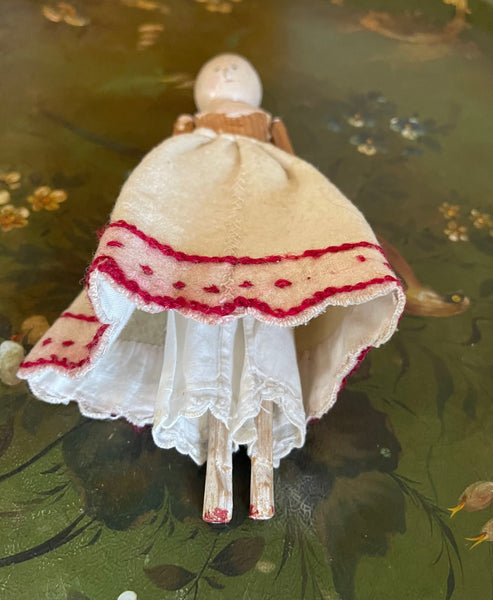 Antique Grodnertal Wooden Folk Art Peg Doll: C19th Germany