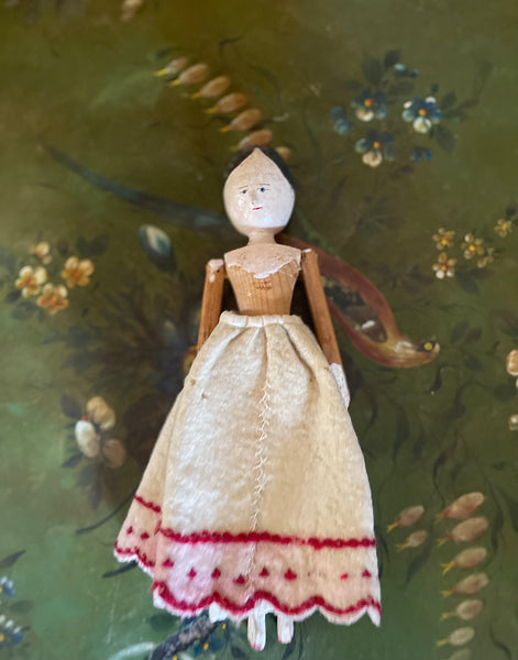 Antique Grodnertal Wooden Folk Art Peg Doll: C19th Germany
