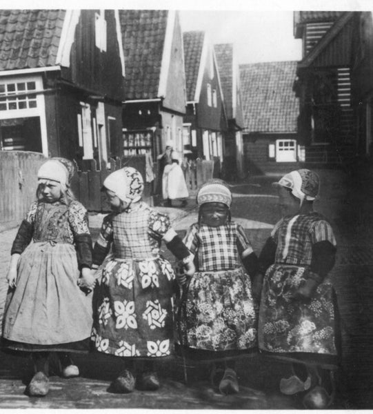 Antique Dutch Traditional Costume Block Print Chintz Child’s Bonnet: C19th Marken, Holland