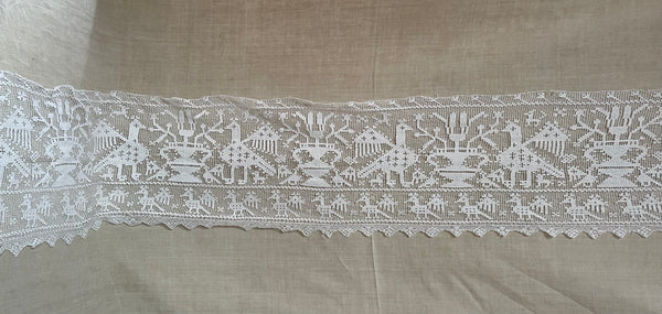 Untitled Antique Filet Lace Valance with Birds & Vases: C19th Europe