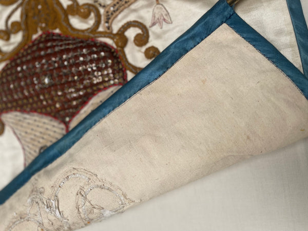 Antique Zardozi Embroidered & Stumpwork Heraldic Banner: C19th India