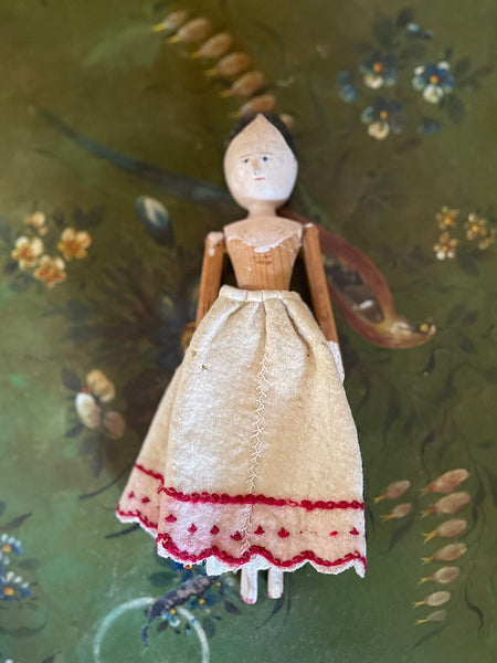 Antique Grodnertal Wooden Folk Art Peg Doll: C19th Germany