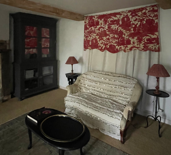 Antique Quilted Toile de Jouy Pelmet: C18th  Jean-Pierre Meillier et Cie in Beautriran