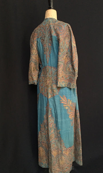 Kashmir Gilt and Silk embroidered Womans coat: India Circa 1860