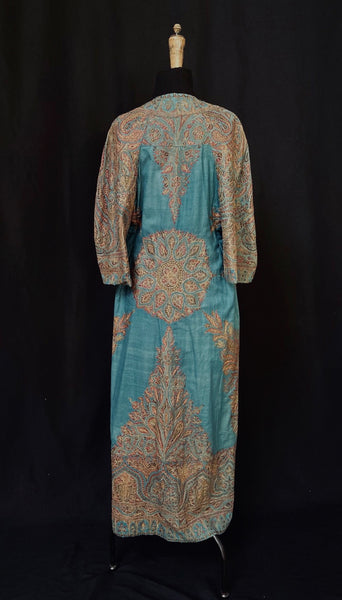 hand embroidered womans kashmir coat C19th India