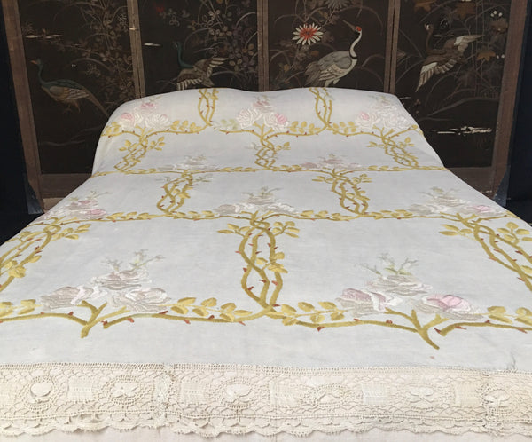 Arts & Crafts Glasgow School Embroidered Linen Bedcover Roses: Scottish C19th