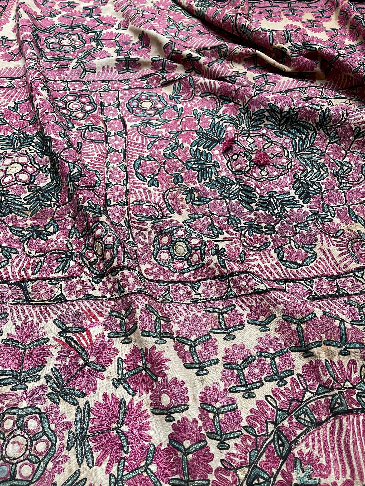 Silk Embroidered Traditional Wedding Shawl Abochani: Sindh C19th