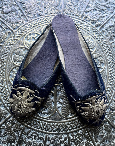 Antique Gold Embroidered Woman’s Velvet Slippers: C19th Philippines